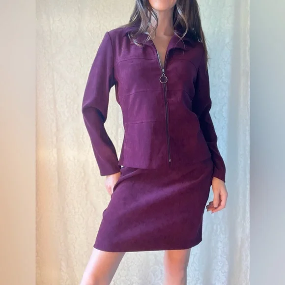 Vintage 90s Burgundy Suede Zip Up Skirt Set DJ & Co Soft Faux Suede Matching Set - Picture 4 of 13